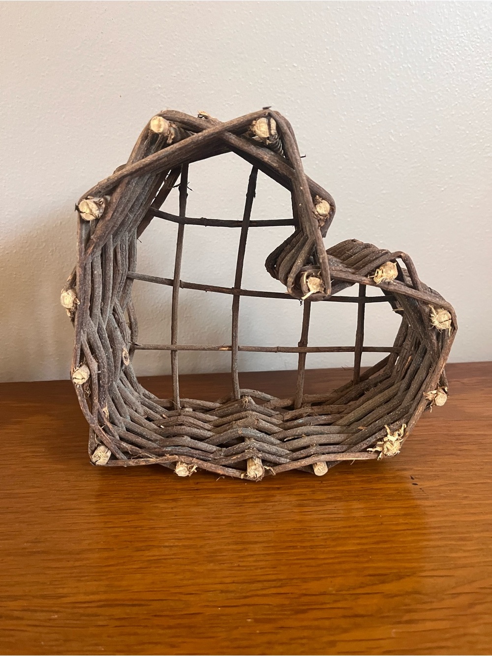 Small Vintage Heart Basket